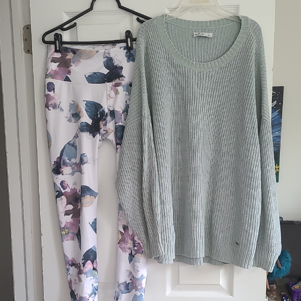 Hollister Mint Green Crew Neck Sweater
